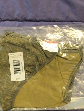 2 Pairs Cacique Cotton String Bikini